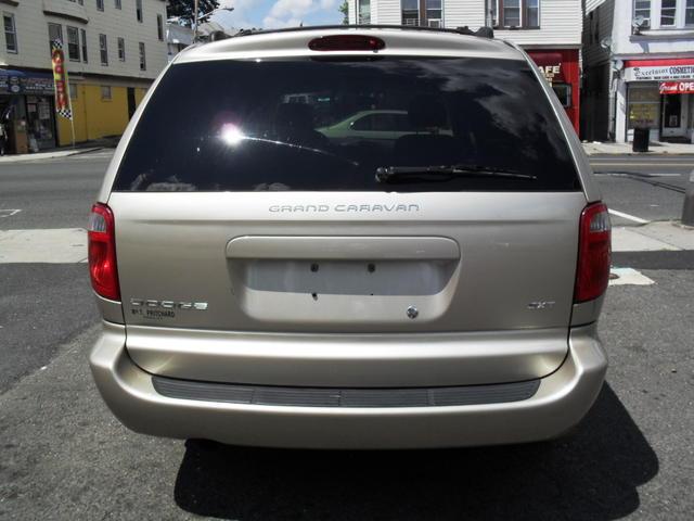 2005 Dodge Grand Caravan S