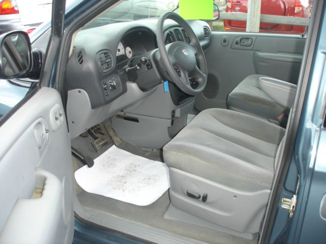 2005 Dodge Grand Caravan SE