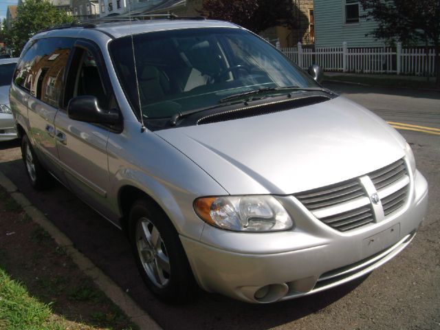 2005 Dodge Grand Caravan S