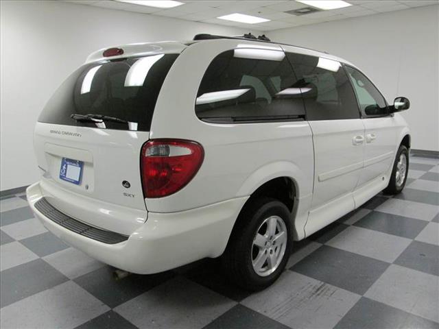 2005 Dodge Grand Caravan S