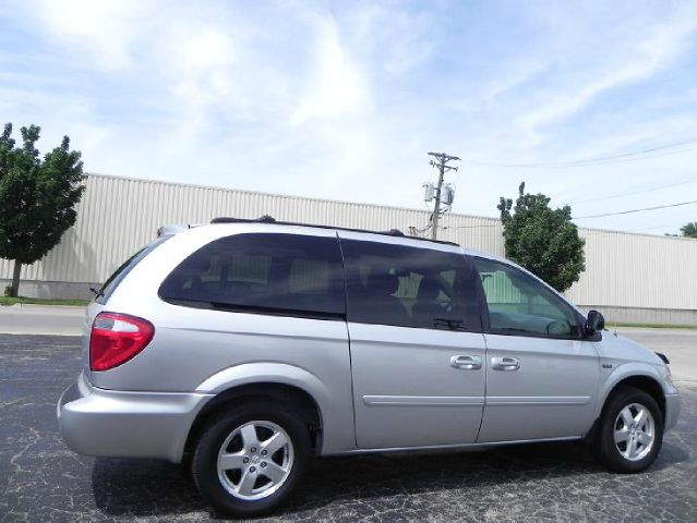 2005 Dodge Grand Caravan Luxury Edition
