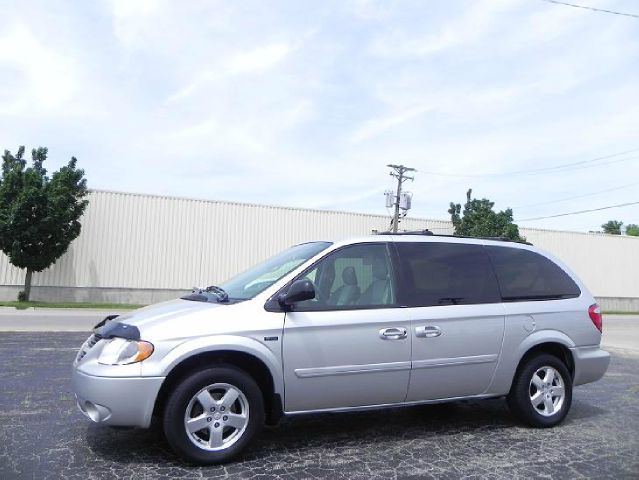 2005 Dodge Grand Caravan Luxury Edition