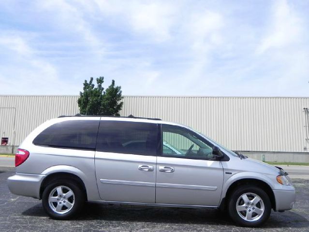 2005 Dodge Grand Caravan Luxury Edition