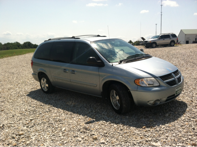 2005 Dodge Grand Caravan S