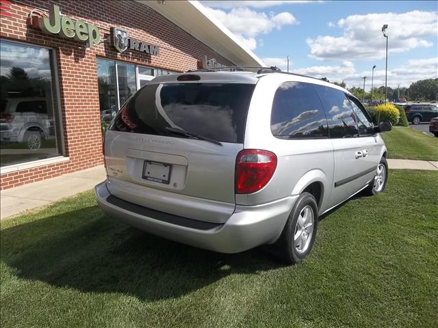 2005 Dodge Grand Caravan SE
