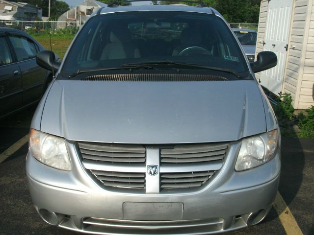2005 Dodge Grand Caravan S