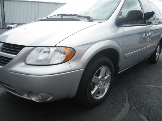2005 Dodge Grand Caravan S
