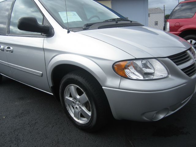 2005 Dodge Grand Caravan S