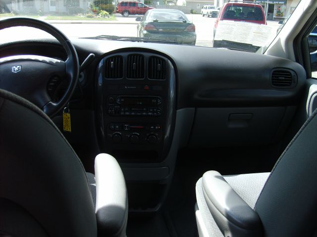 2005 Dodge Grand Caravan S