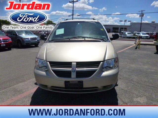 2005 Dodge Grand Caravan Unknown