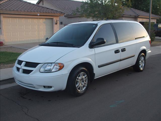 2005 Dodge Grand Caravan SE
