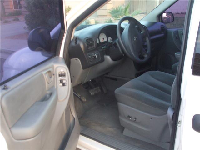 2005 Dodge Grand Caravan SE
