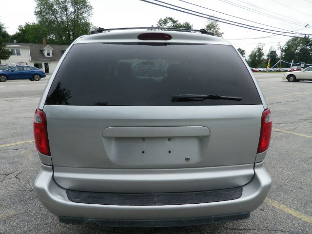 2005 Dodge Grand Caravan S