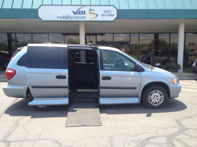 2005 Dodge Grand Caravan SE
