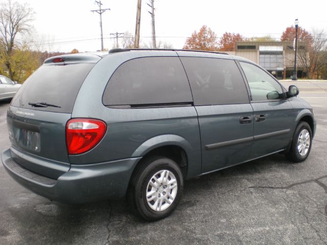 2005 Dodge Grand Caravan SE