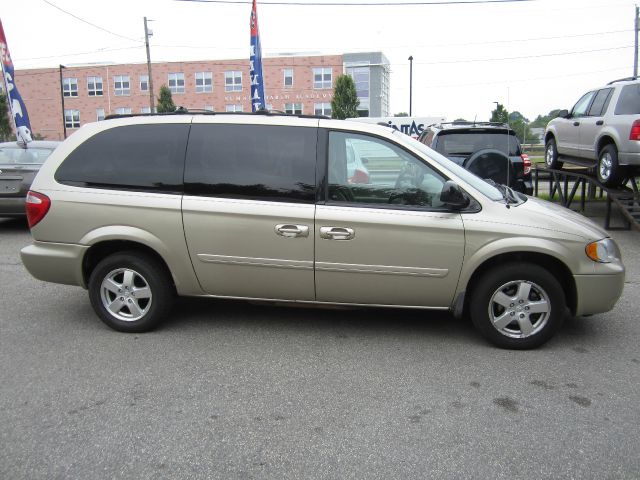 2005 Dodge Grand Caravan S
