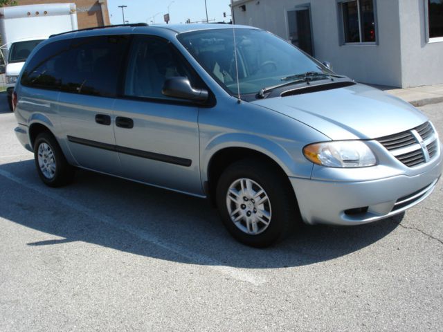 2005 Dodge Grand Caravan SE