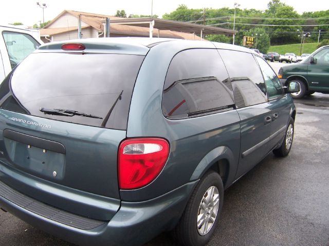 2006 Dodge Grand Caravan SE