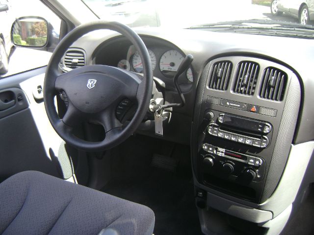 2006 Dodge Grand Caravan SE
