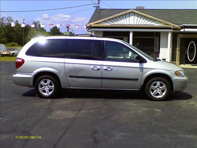 2006 Dodge Grand Caravan SE
