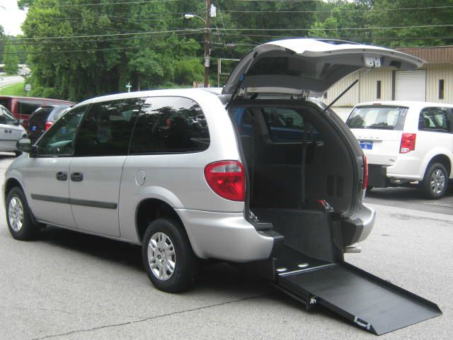 2006 Dodge Grand Caravan SE