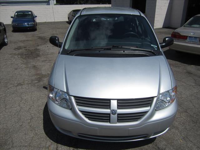 2006 Dodge Grand Caravan SE
