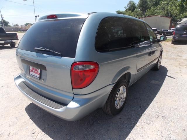 2006 Dodge Grand Caravan SE