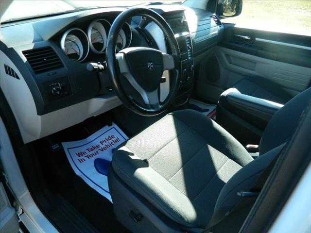 2008 Dodge Grand Caravan Touring AT 2WD W/ NAVI