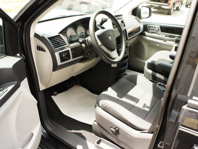 2009 Dodge Grand Caravan S