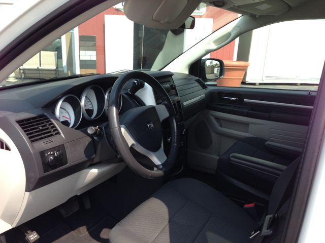 2010 Dodge Grand Caravan 4DR FWD GLS 2.7