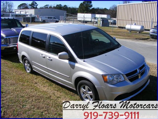 2011 Dodge Grand Caravan 2500/9ftbossplow/8ftsander
