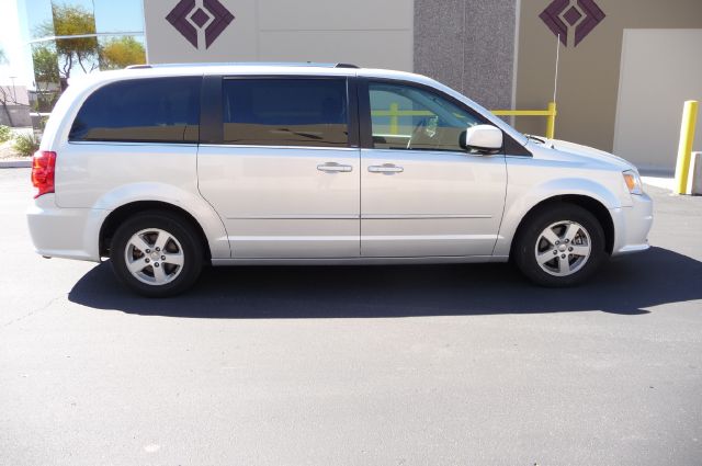 2011 Dodge Grand Caravan LTD