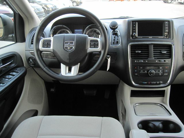 2011 Dodge Grand Caravan LTD