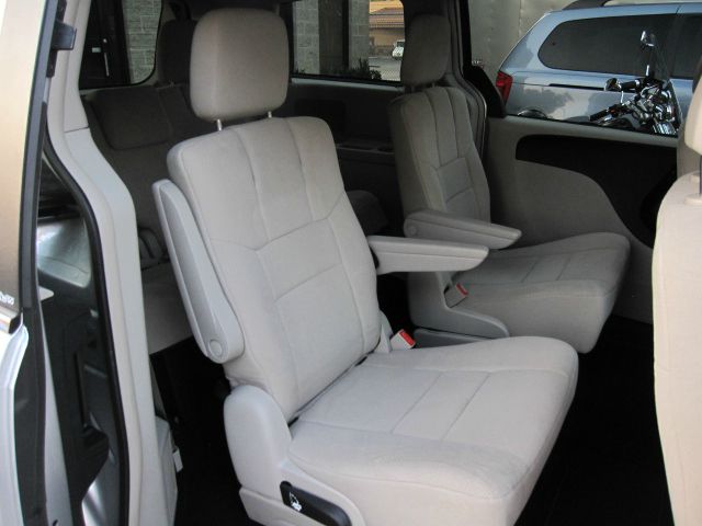 2011 Dodge Grand Caravan LTD