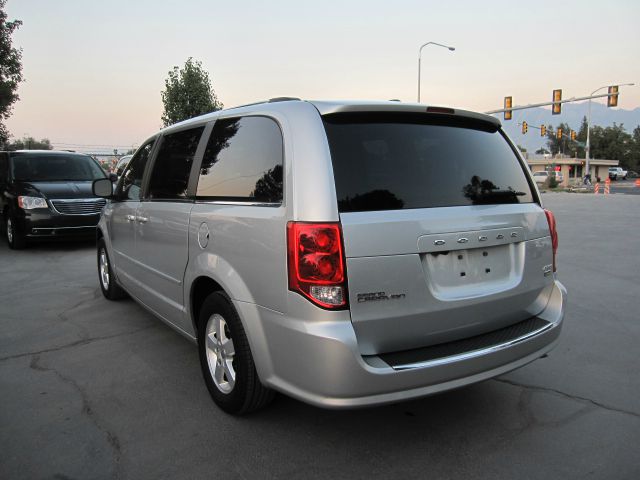 2011 Dodge Grand Caravan LTD