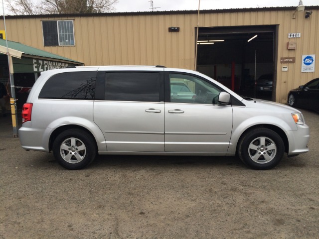 2011 Dodge Grand Caravan LTD