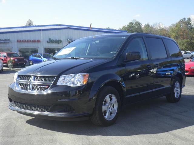 2013 Dodge Grand Caravan Touring AT 2WD W/ NAVI