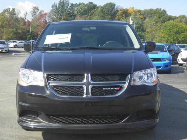 2013 Dodge Grand Caravan Touring AT 2WD W/ NAVI