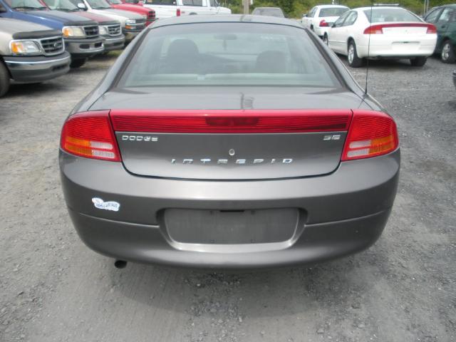 2003 Dodge Intrepid SE