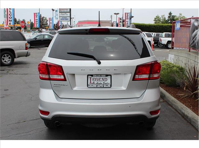 2011 Dodge Journey 2WD V6 Automatic SUV