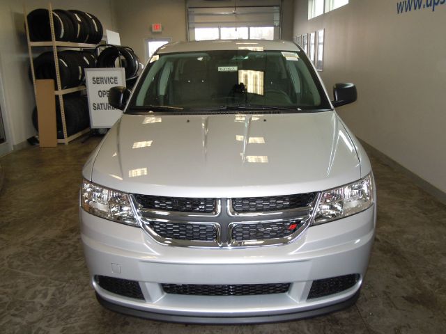 2014 Dodge Journey AWD, Ground Effects