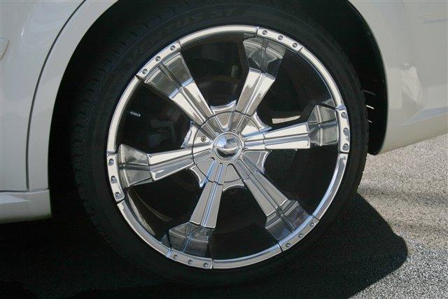 2005 Dodge Magnum SE