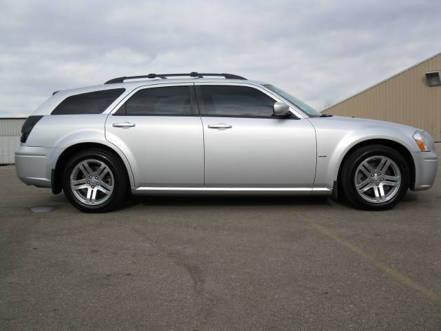 2005 Dodge Magnum 3.2