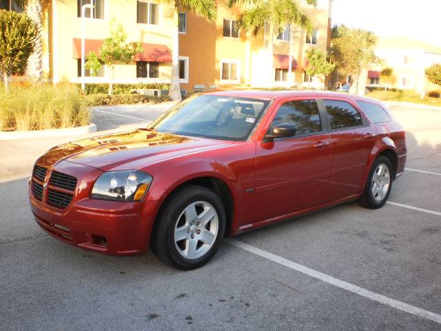 2005 Dodge Magnum S