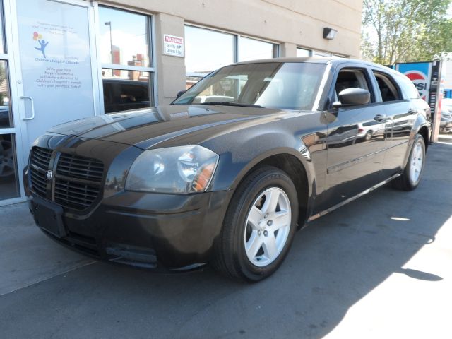 2005 Dodge Magnum S