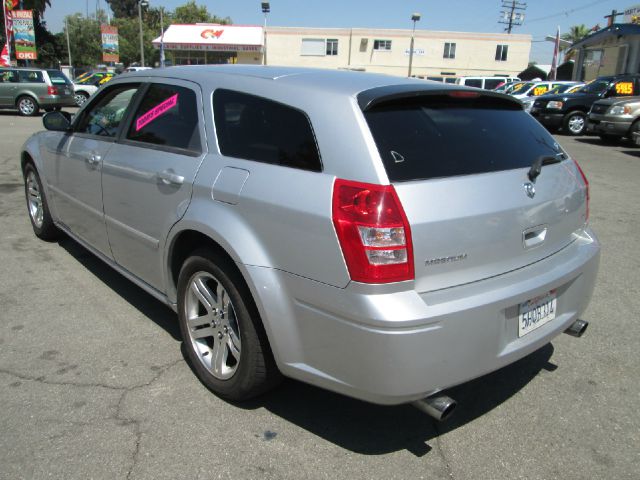 2005 Dodge Magnum 3.2