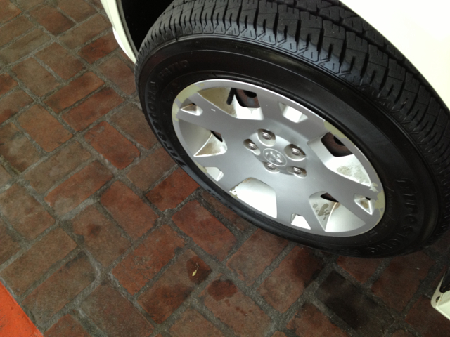 2005 Dodge Magnum SE