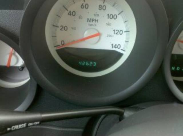 2005 Dodge Magnum SE