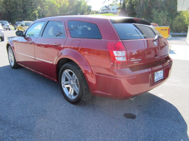 2005 Dodge Magnum 3.2