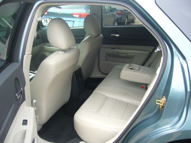 2005 Dodge Magnum 2dr Spyder Auto GS